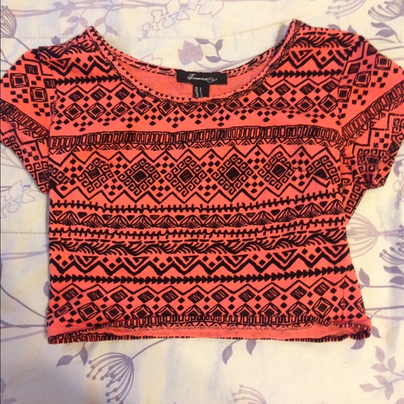 Crop top