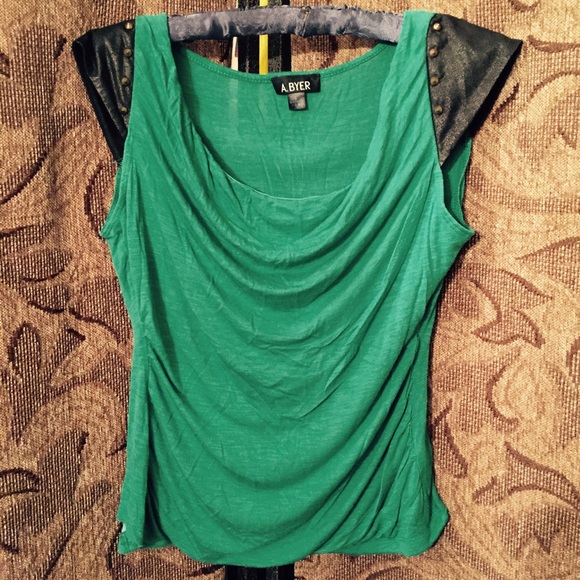 Spiked Top!!! free w/reg $20+ purchase)