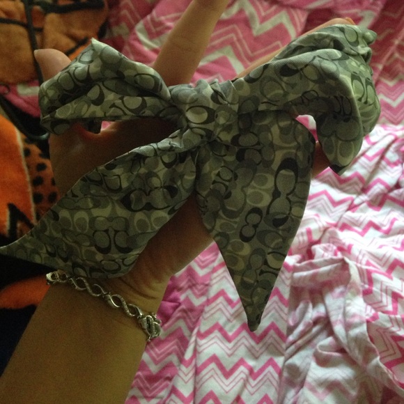 Coach scarf