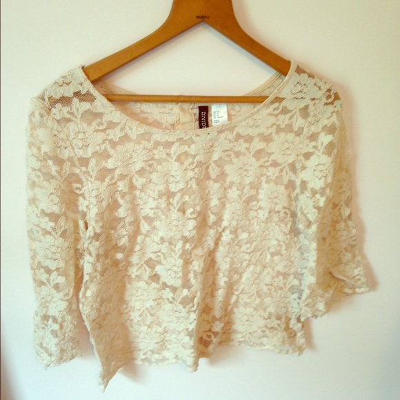 NWOT Elegant Lace Crop