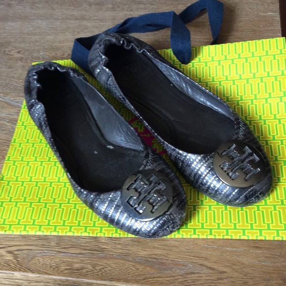 TORY Burch Reva Flats in Silver  Snake Print