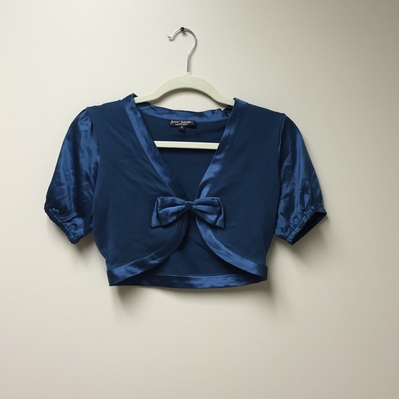 Betsy Johnson Shrug - Picture 1 of 3