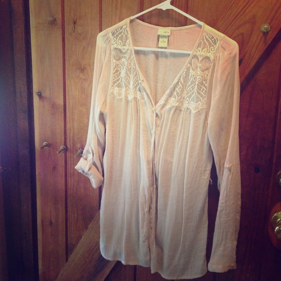 Daytrip lacy button down top - Picture 1 of 4