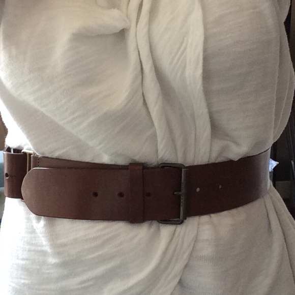 BURBERRY belt brown barely worn Adjustable S M L