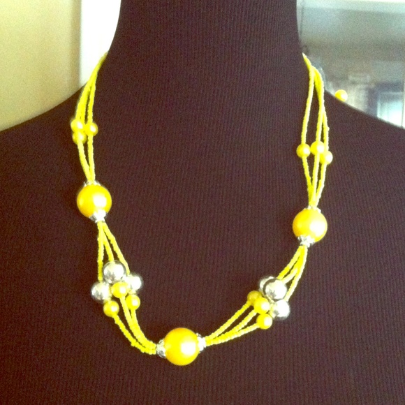 YELLOW BEAD NECKLACE & EARRINGS