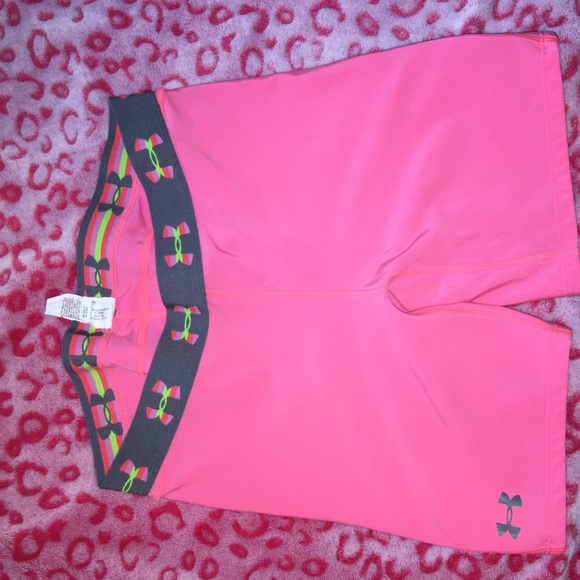 Under Armor sliding shorts. 💗