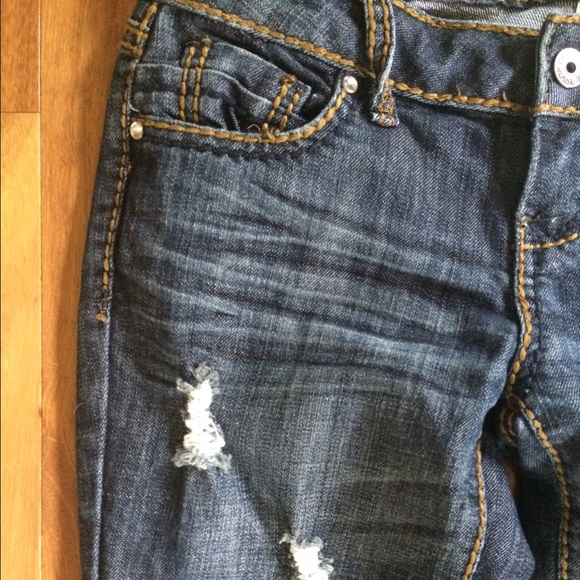 Jeans - Picture 3 of 4