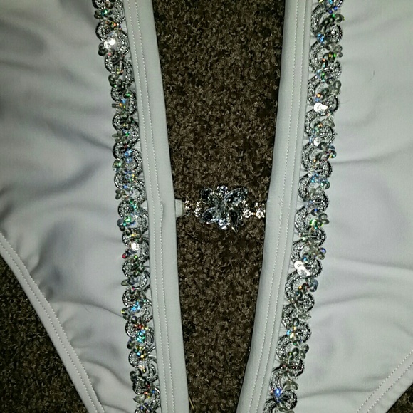 Veve Swimsuit - Picture 4 of 4