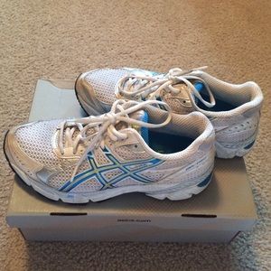Asics Duomax White and Blue and Gray running shoes