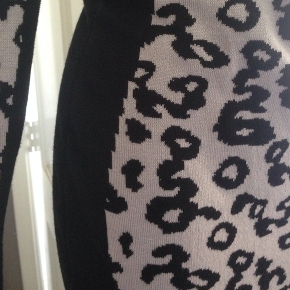 Cheetah print brand new dress ๐๐๐ - Picture 2 of 4