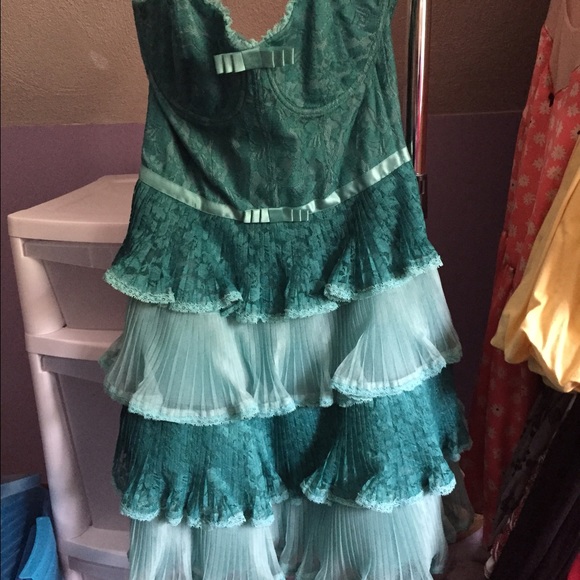 Betsy Johnson teal dress