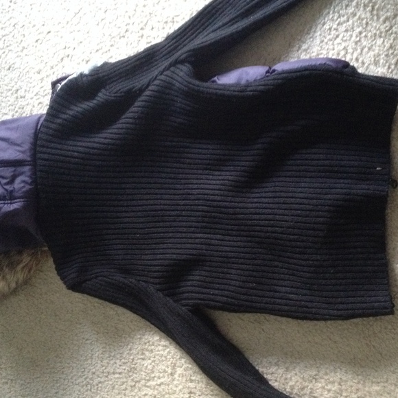 Puffer coat with knit sleeves - Picture 3 of 3