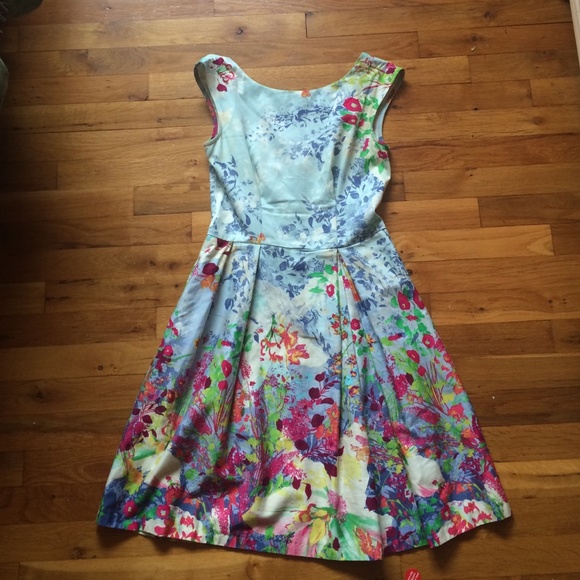 *TRADED* Beautiful floral Modcloth dress.