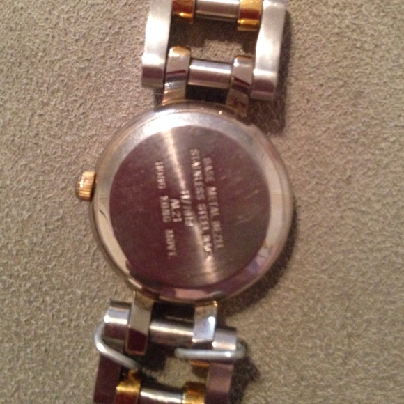 Classic Anne Klein ladies watc - Picture 2 of 4
