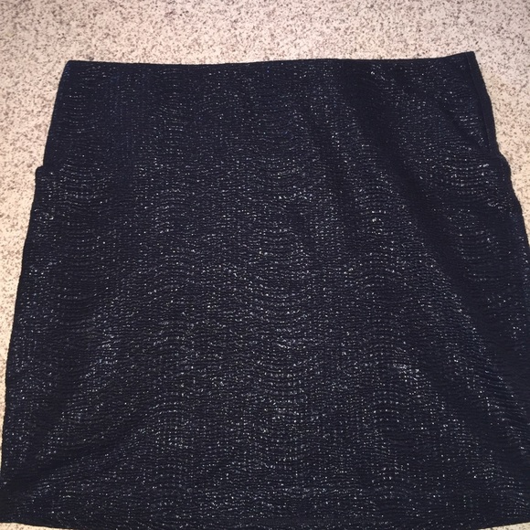 BCBGeneration skirt - Picture 4 of 4