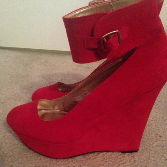 Red wedges