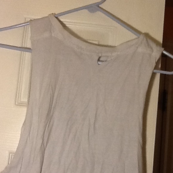 Brandy melville cat meow tank - Picture 2 of 2