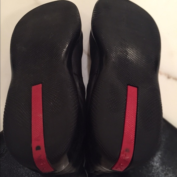 AUTHENTIC PRADA KIDS 3.5 boots!! EXCELLENT COND! - Picture 2 of 4