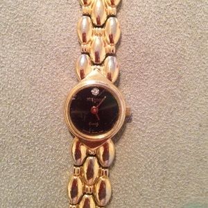 Vintage Wittnauer Quartz ladies watch