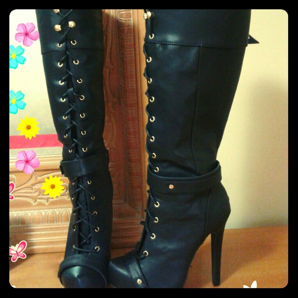 New Knee high lace up boots