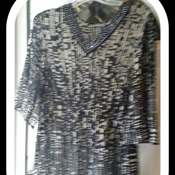 BLACK & CREAM, SHORT SLEEVE BLOUSE~NWT