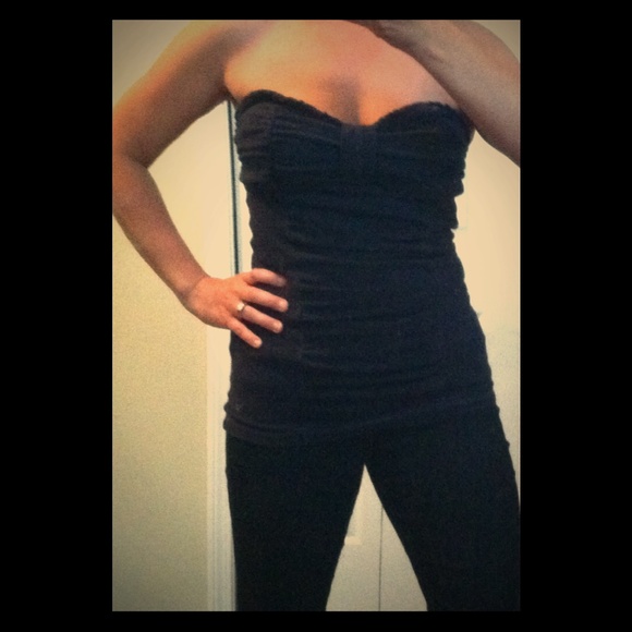 Strapless top
