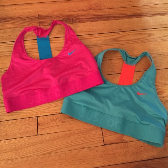2 Nike sports bras
