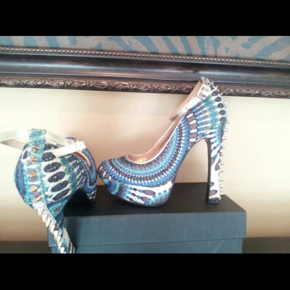 Spiked heels