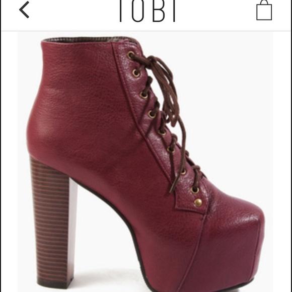 Tobi maroon pumps