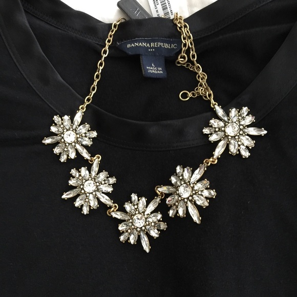 J. Crew Jewelry - New J CREW CRYSTAL STATEMENT NECKLACE. GORGEOUS!!!