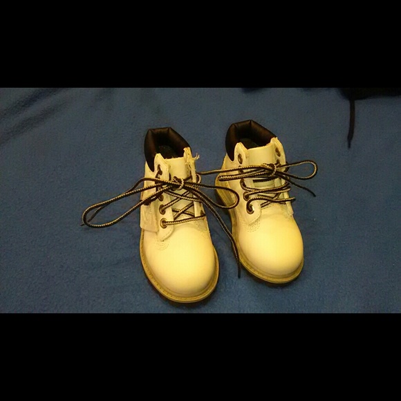 *SOLD*Powder Blue Timberlands :) - Picture 2 of 4
