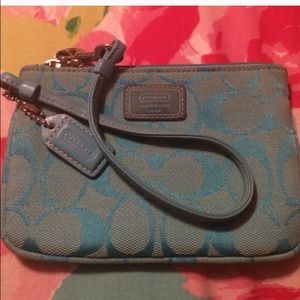 Bundle for @jecollert