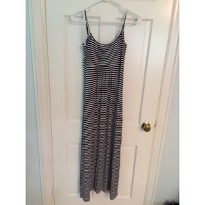 ⚡️FLASH SALE ENTIRE CLOSET $15 UNTIL MIDNIGHT⚡️