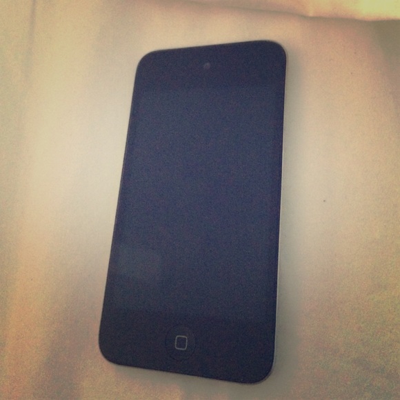 iPod Touch 8GB 4th Generation