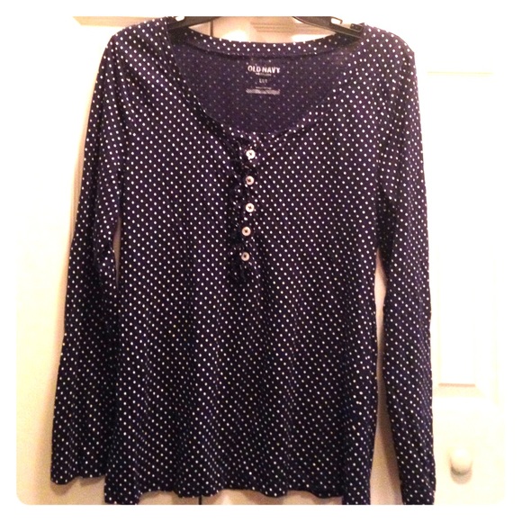2 Old Navy long sleeve shirts