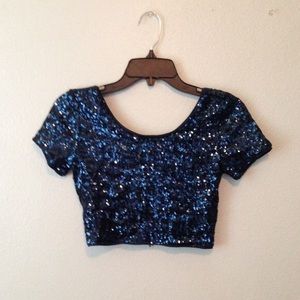 🎉HP🎉 💖 PM Editor Share 💖 Sequin Crop top 8/4