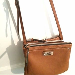 Cross body Nine West bag, lots of room!