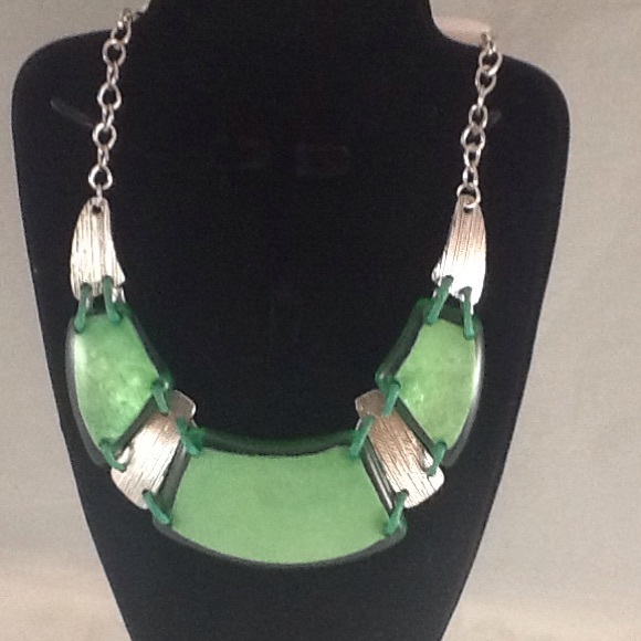 Green And Silver Attitudes Necklace