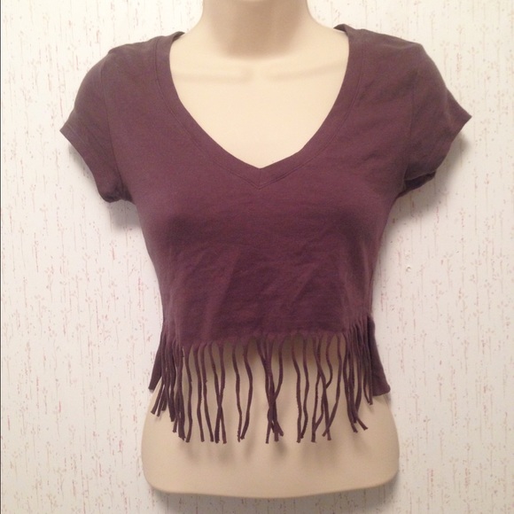 Zenana Outfitters Tops - Boho fringe crop top