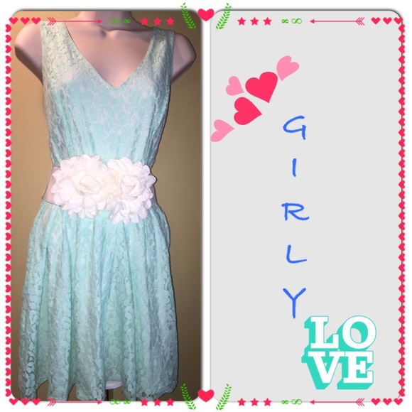 🎉HP🎉Tiffany blue eyelet dress - Picture 2 of 2