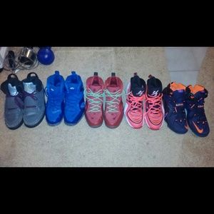 5 pairs of shoes