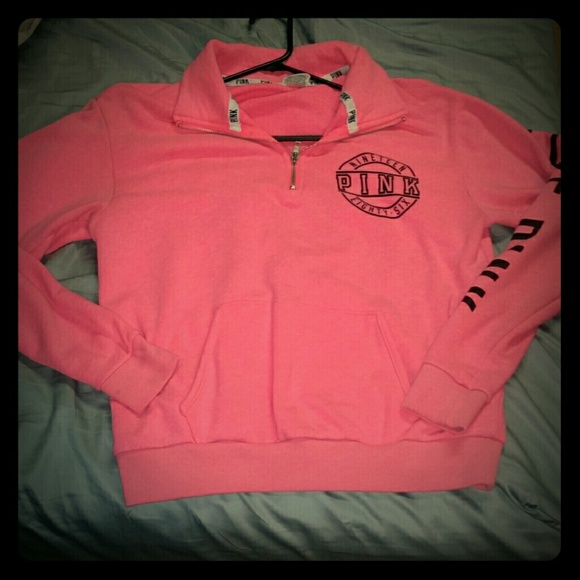 VS Pink Half Zip XS