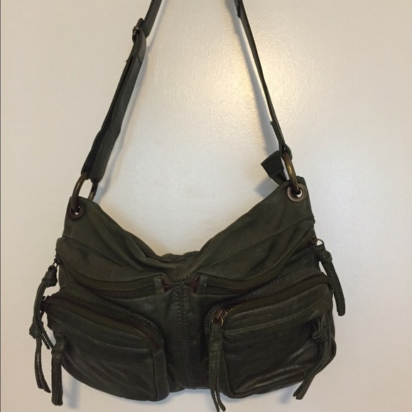Tano Army green crossbody handbag!