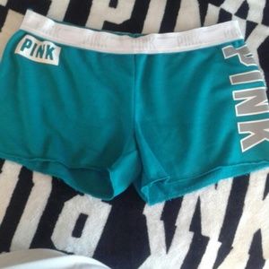 ++ SOLD++ nwt medium shorts