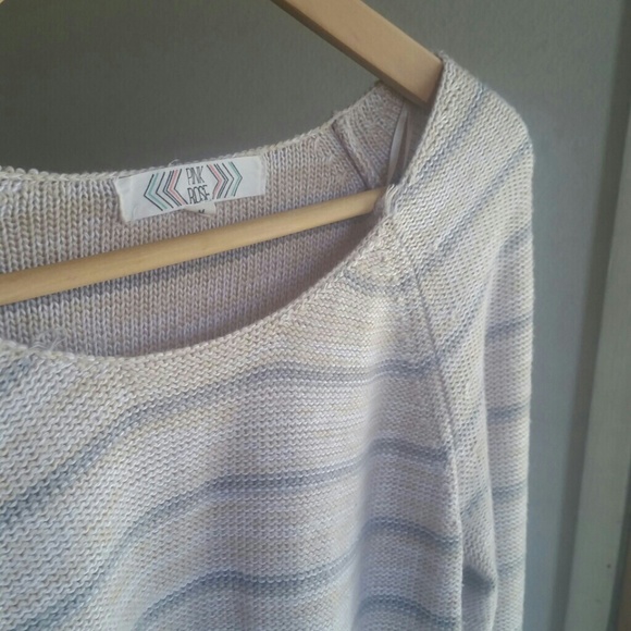 Sweater - Picture 1 of 2