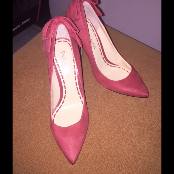 Pink Heels - Picture 3 of 3