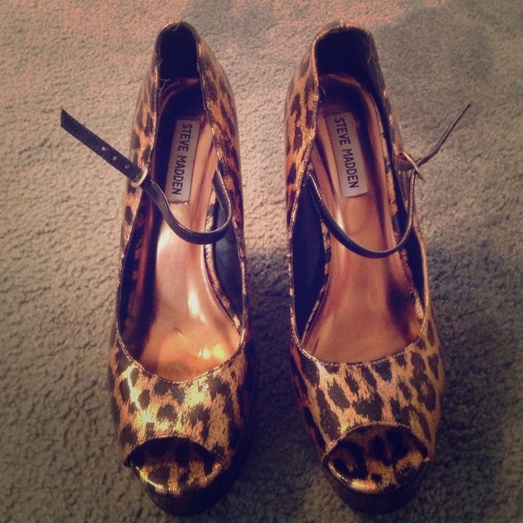 Leopard Wedges