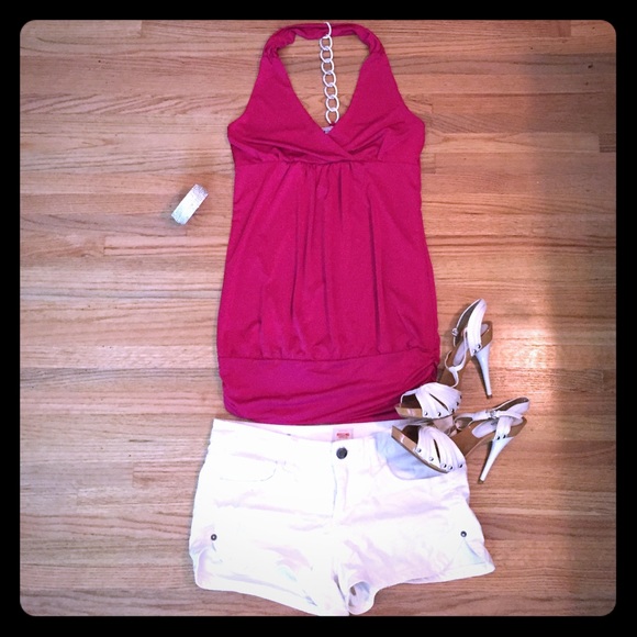 Beautiful Hot pink halter with sparkly link chain