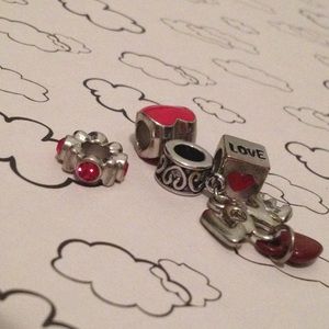 Love spacers/charms ❤️🌹