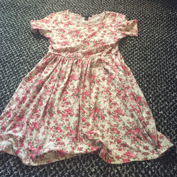 Forever 21 cute floral skater dress
